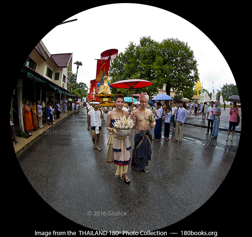 image of King Mengrai period costumes